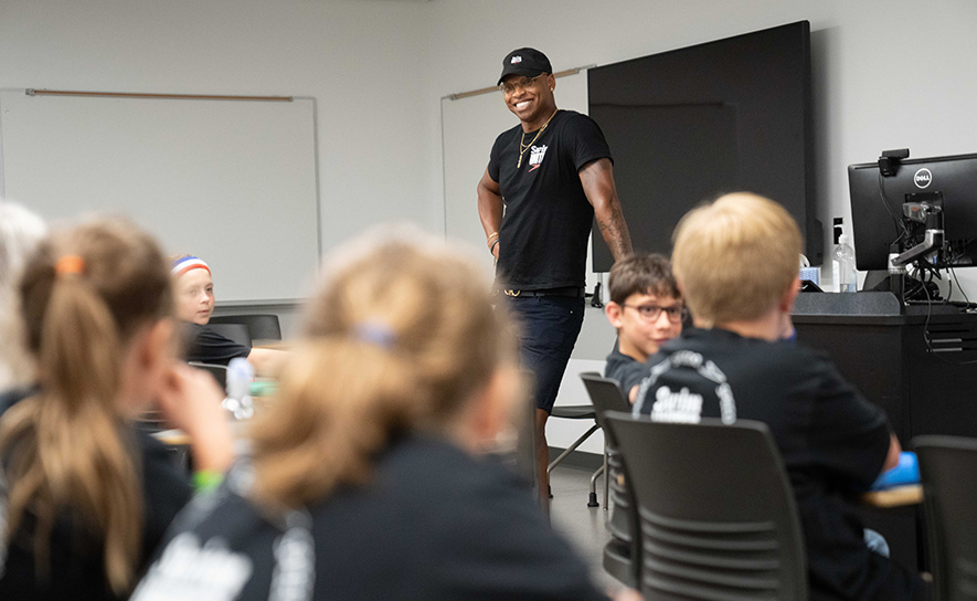 Cullen Jones - Phillips 66 Nationals Community Swim Night