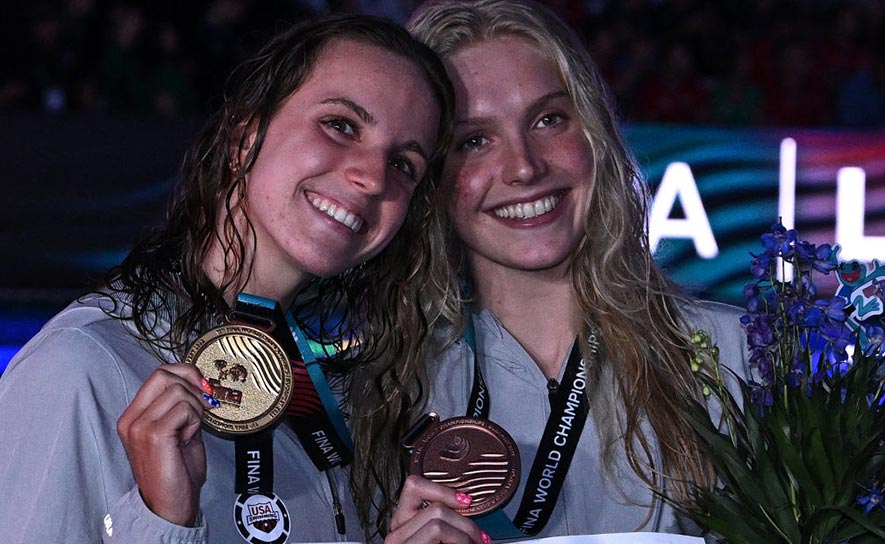 Regan Smith and Claire Curzan - 2022 Worlds