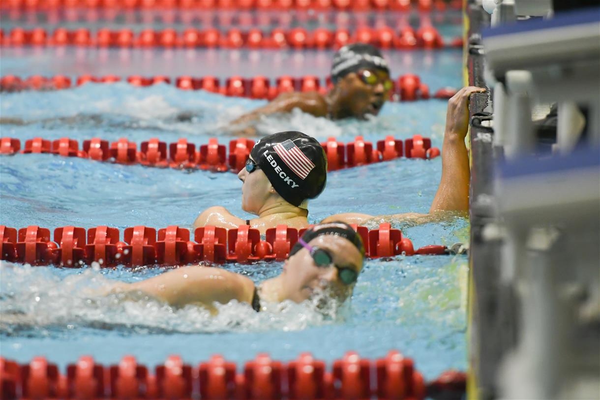 Katie Ledecky Wins Twice at TYR Pro Swim Series at Knoxville