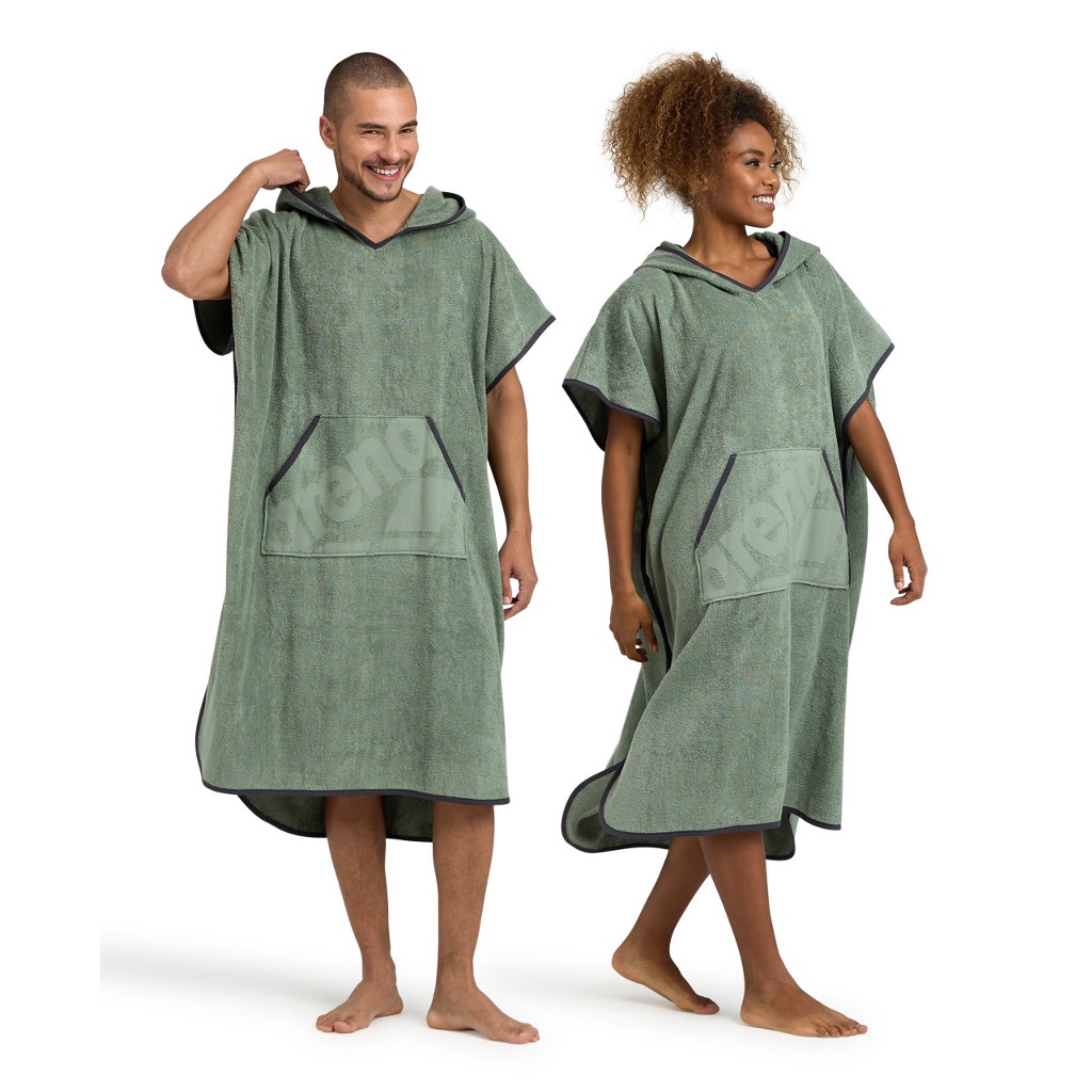 Slip into comfort in this 100% cotton Hooded Poncho.  Ideal for quick changes on the beach or staying warm and dry on deck, this lightweight terry poncho has a minimalist, athletic vibe and handy kangaroo for stashing gear or your wet swimsuit. Featuring an embossed front logo and available in 2 contemporary colorways, the arena Hooded Poncho is the ultimate gift for the recreational and competitive swimmer alike.|https://www.arenasport.com/en_us/006278-hooded-poncho.html|0|stt8