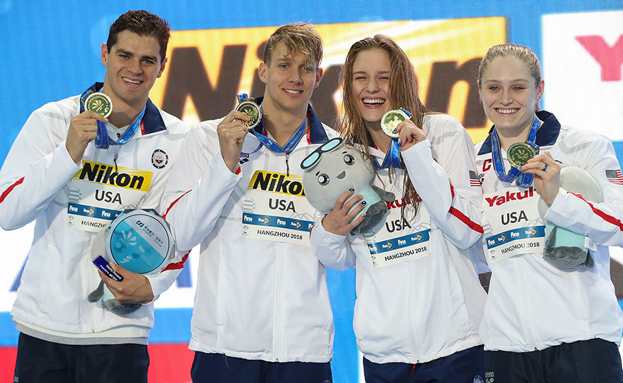Americans Race to Six Medals, Two Gold at FINA World Championships (25m)