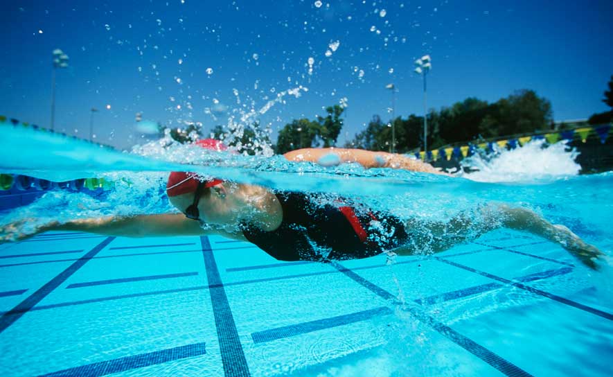 10 Reasons to Love/Hate Outdoor Swimming